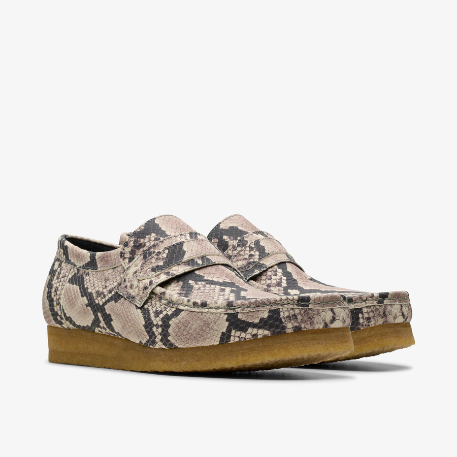 mokasyny wallabee – szara skóra węża
