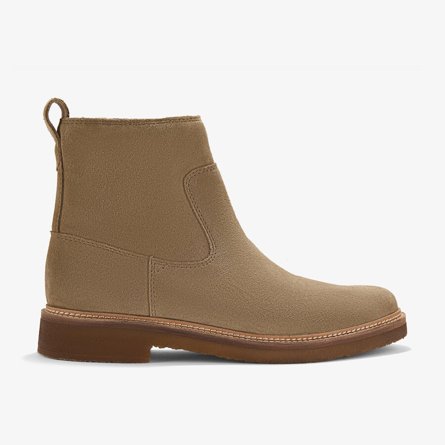 buty clarkdale – zamsz w kolorze ciemnego piasku