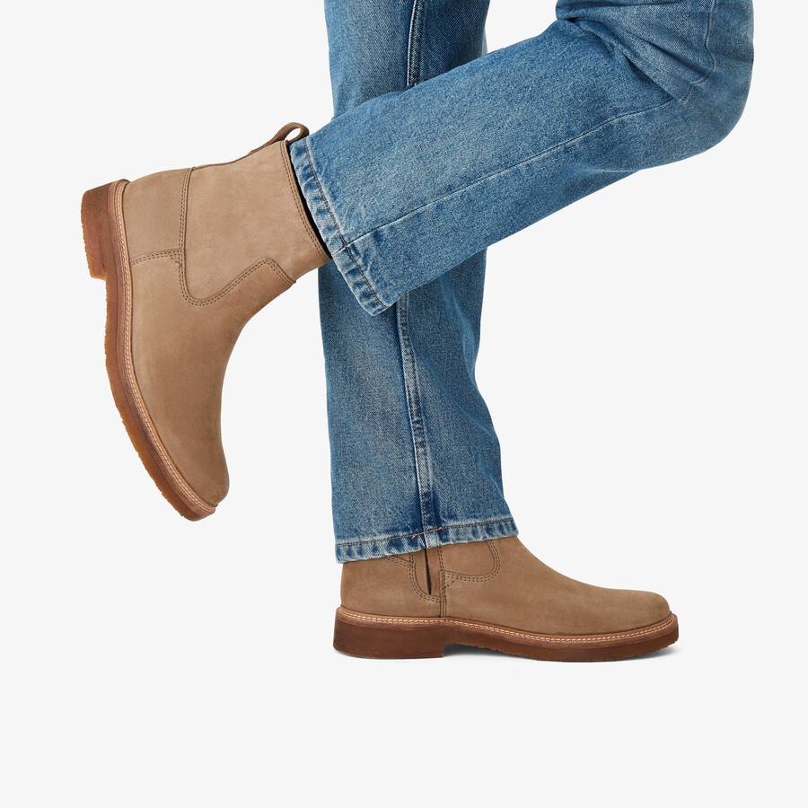buty clarkdale – zamsz w kolorze ciemnego piasku