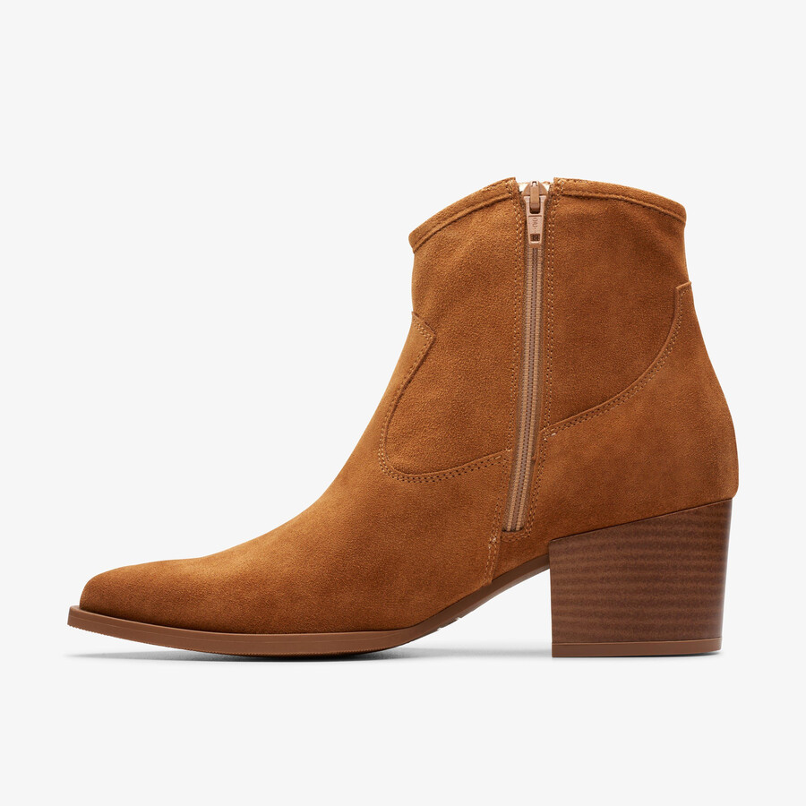 elder rae - tan suede