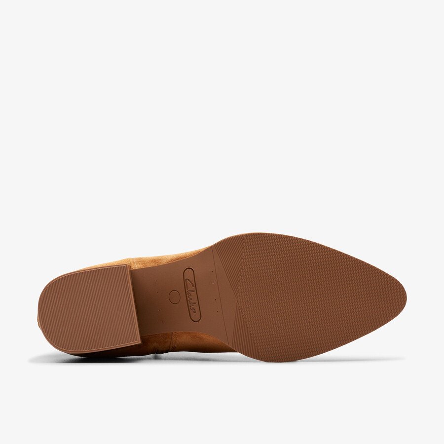 elder rae - tan suede