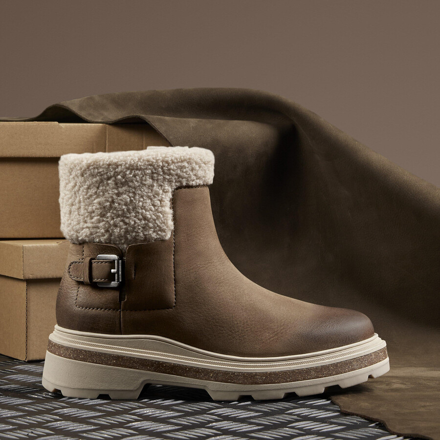 hencroft madi waterproof - dark sand warmlined
