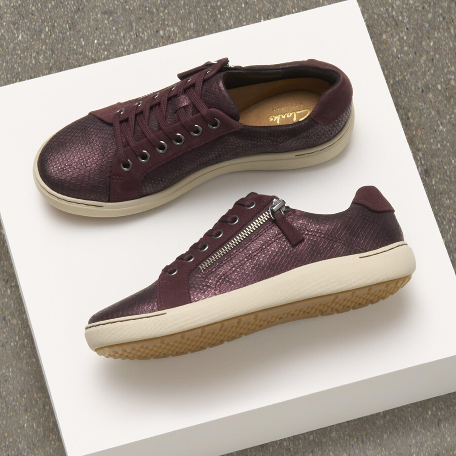nalle lace - wine interest leather
