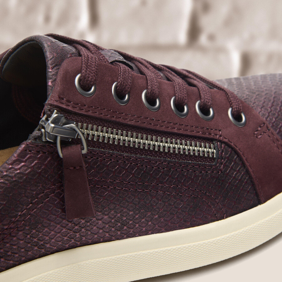 nalle lace - wine interest leather